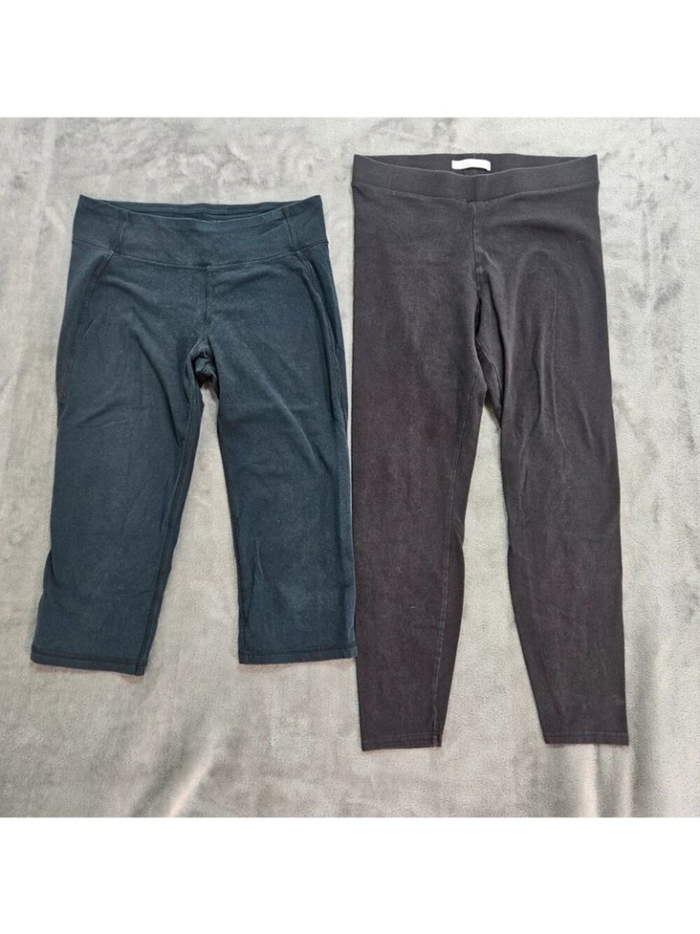 Womens Size medium black leggings lot mid rise Avia crop & Lauren Conrad ankle